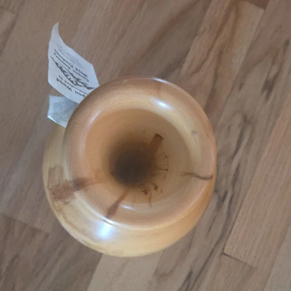 Handcrafted Vase - Aspen Wood - Picture 2 of 3